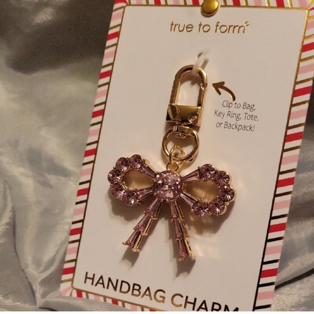 ✨️🎀NWT ADORABLE PINK🎀 BOW PURSE CHARM/ KEY CHAIN✨️🎀✨️🎀✨️🎀✨️🎀